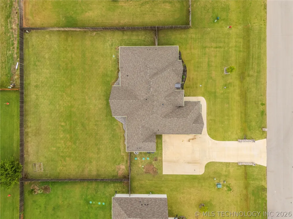 25 W 166th Place S Glenpool, OK 74033