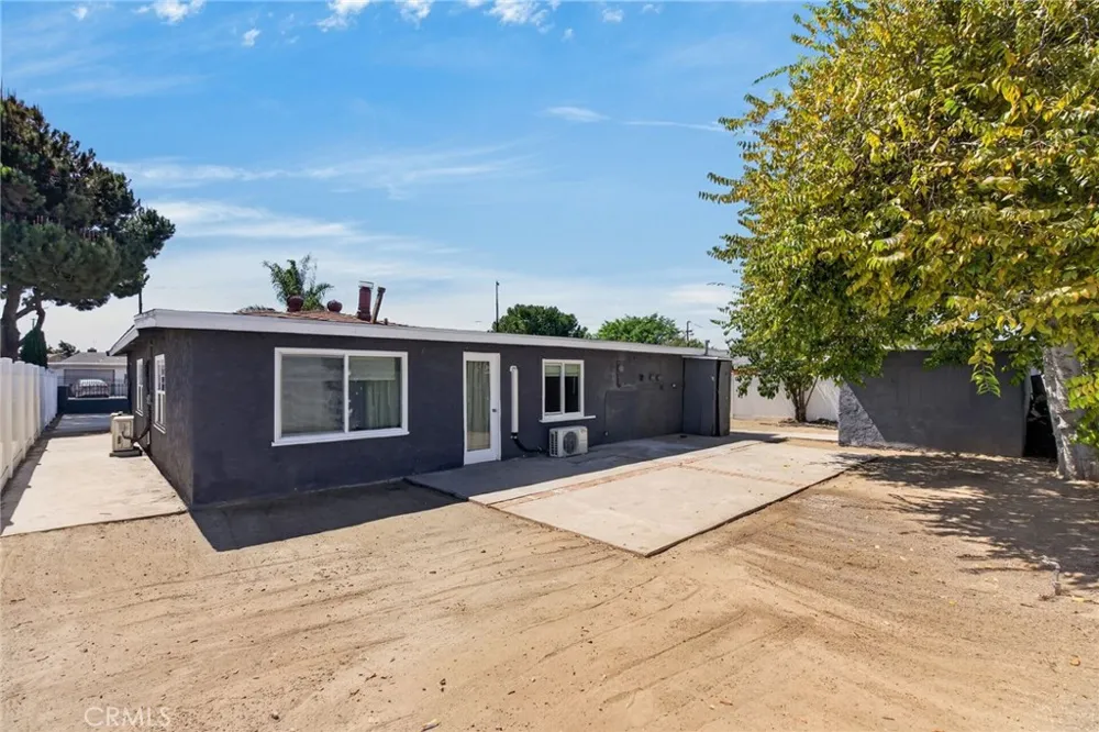 13813 Clearcrest Baldwin Park, CA 91706