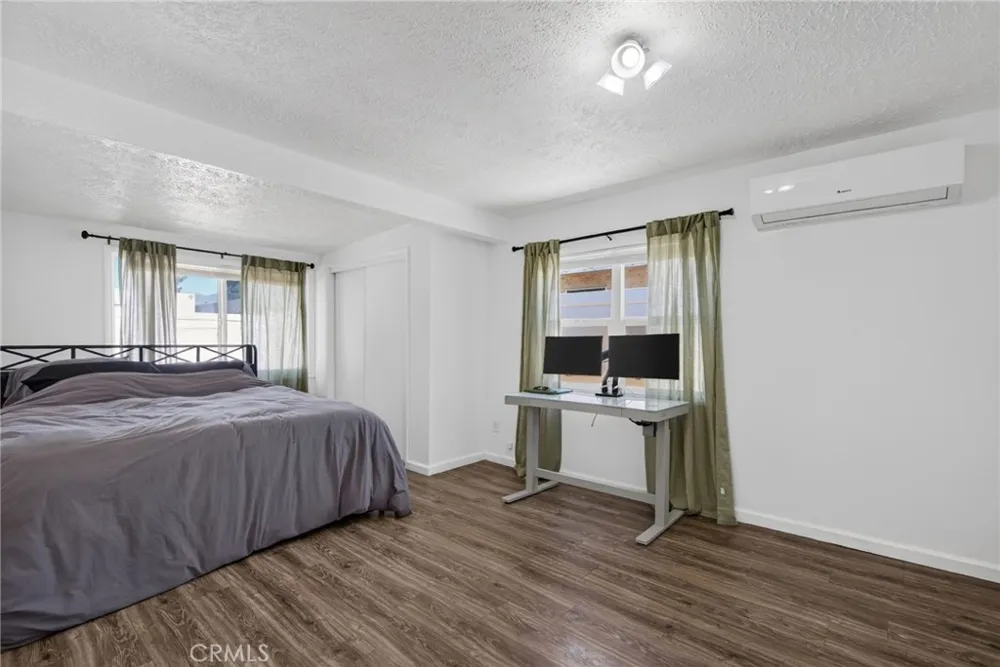 13813 Clearcrest Baldwin Park, CA 91706