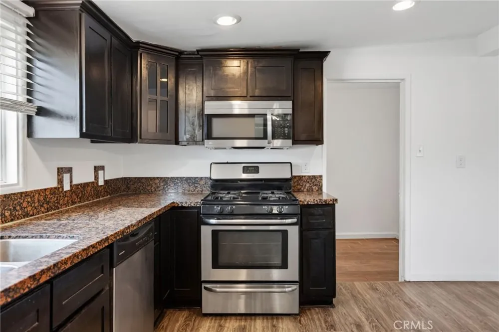 13813 Clearcrest Baldwin Park, CA 91706