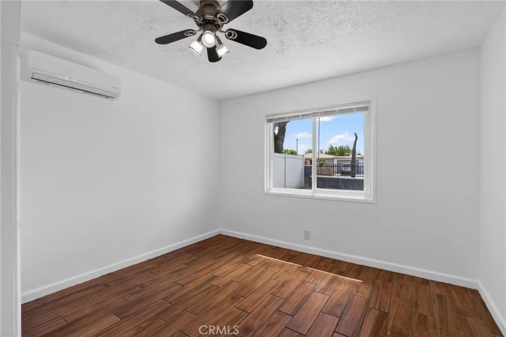 13813 Clearcrest Baldwin Park, CA 91706
