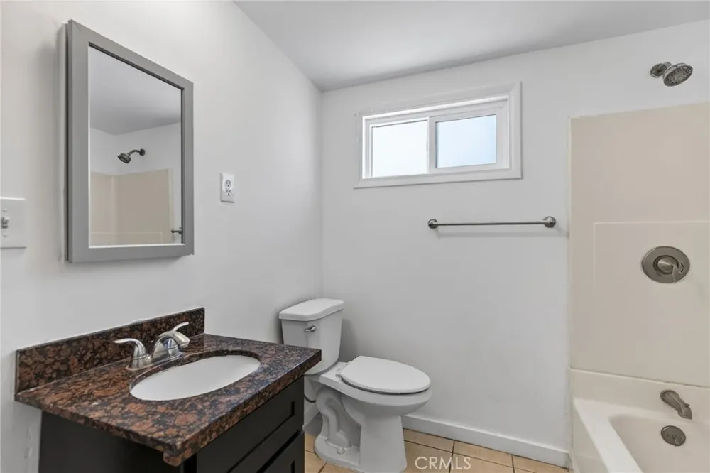 13813 Clearcrest Baldwin Park, CA 91706
