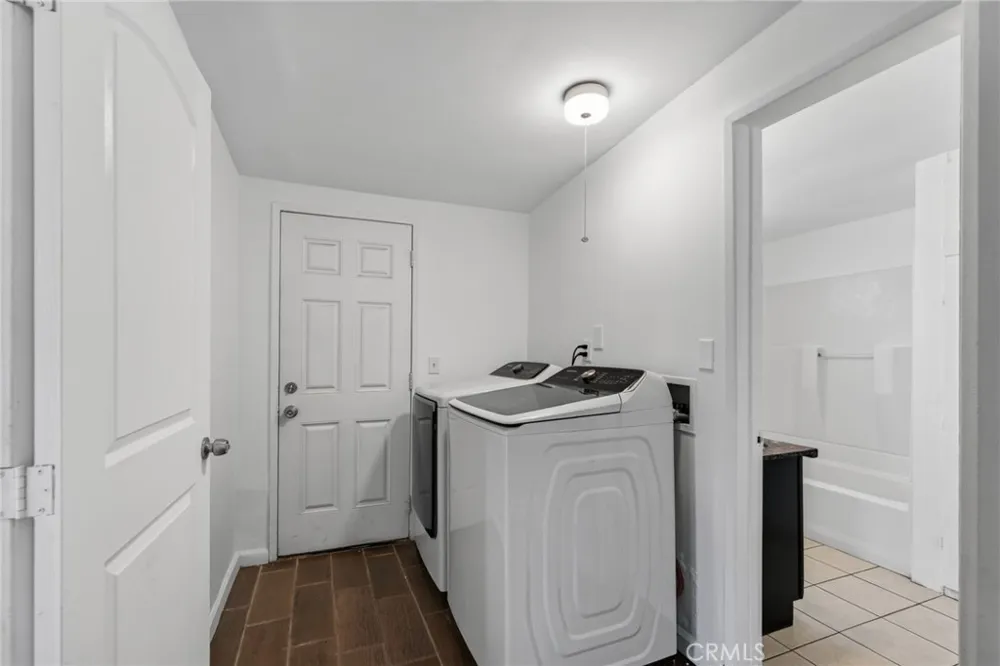 13813 Clearcrest Baldwin Park, CA 91706