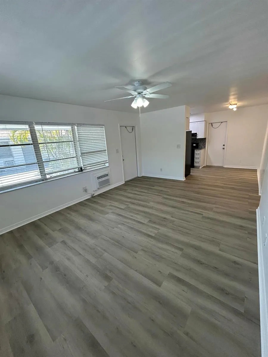 749 SE 15th Street #6 Fort Lauderdale, FL 33316