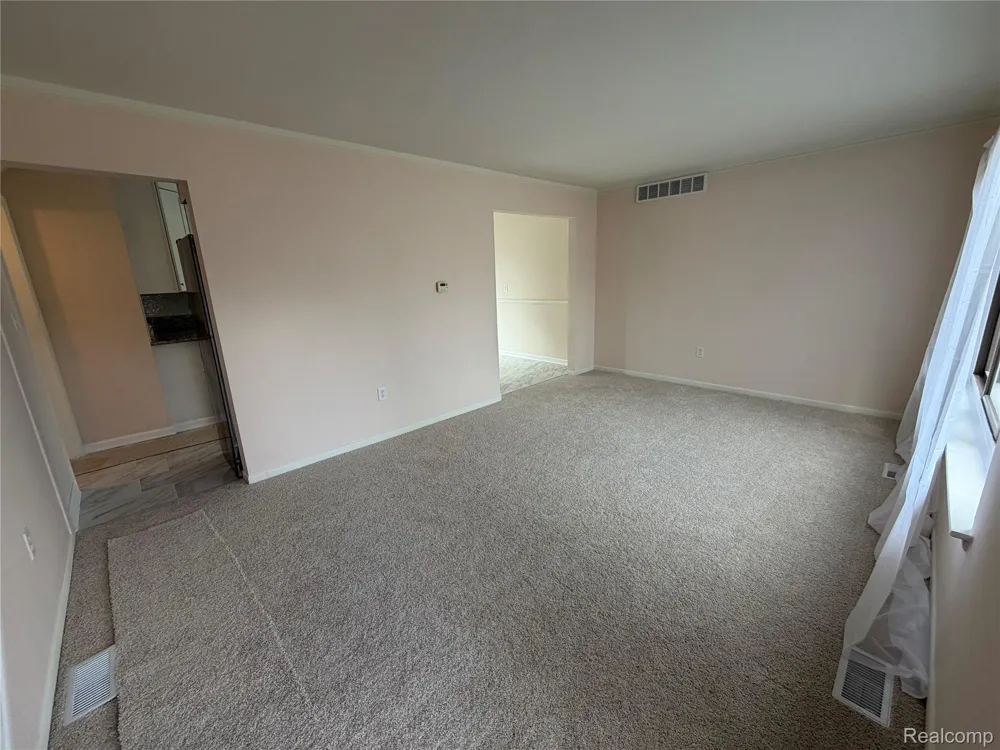 23101 Purdue Avenue Farmington Hills City, MI 48336