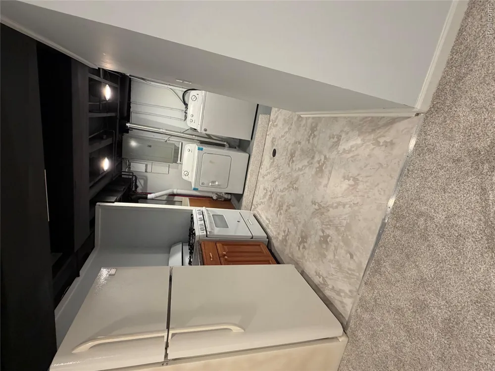 23101 Purdue Avenue Farmington Hills City, MI 48336