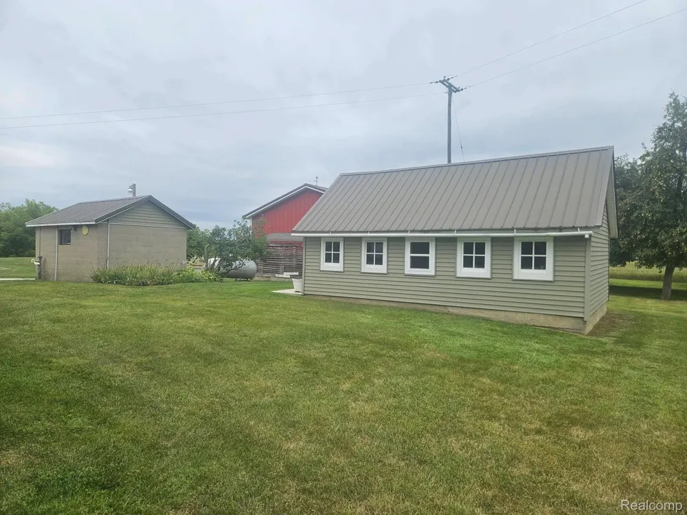 1660 W Brown Road Fremont Township, MI 48744