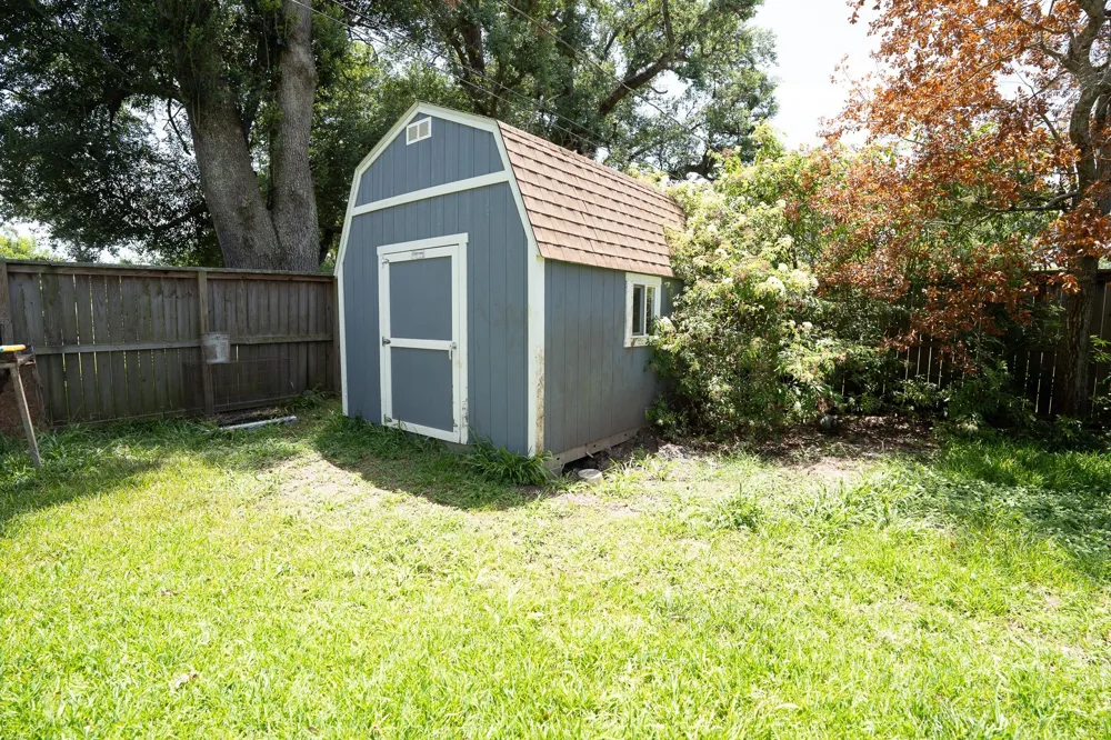316 Carnation Street Lake Jackson, TX 77566