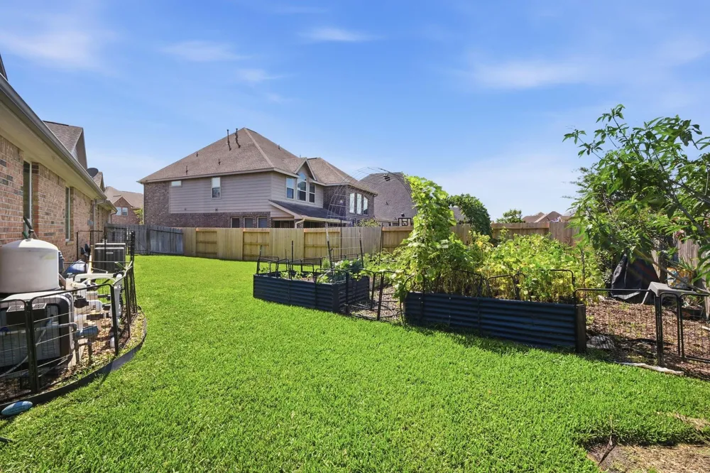 1433 Hicks Field Lane League City, TX 77573