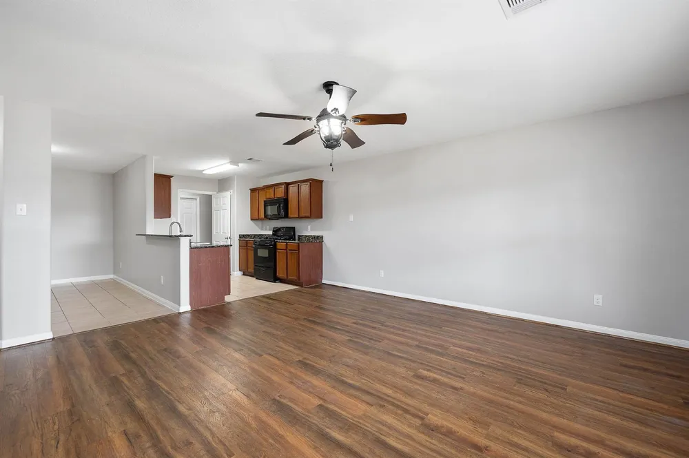 9815 Onyx Trail Drive Rosharon, TX 77583