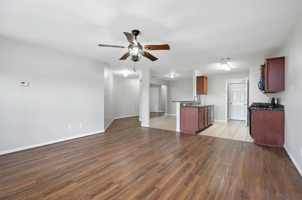 9815 Onyx Trail Drive Rosharon, TX 77583