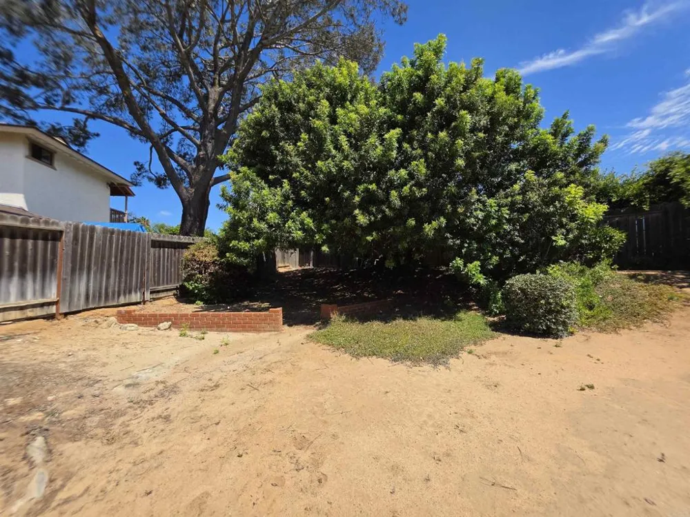 3830 Polly Lane Carlsbad, CA 92008