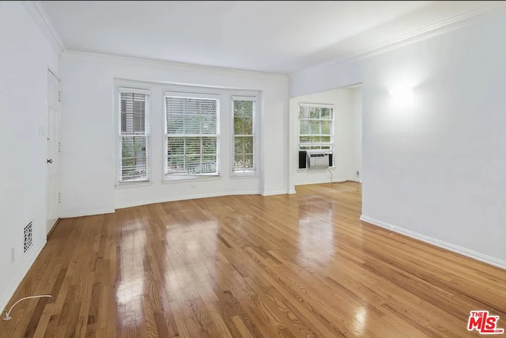 8569 Holloway Drive #1 West Hollywood, CA 90069