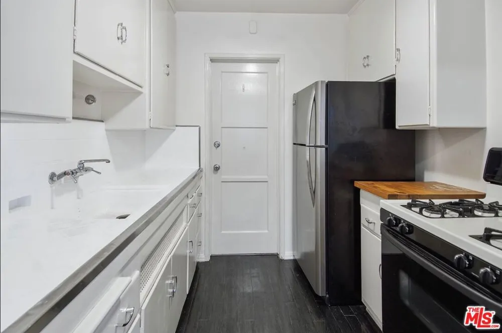 8569 Holloway Drive #1 West Hollywood, CA 90069