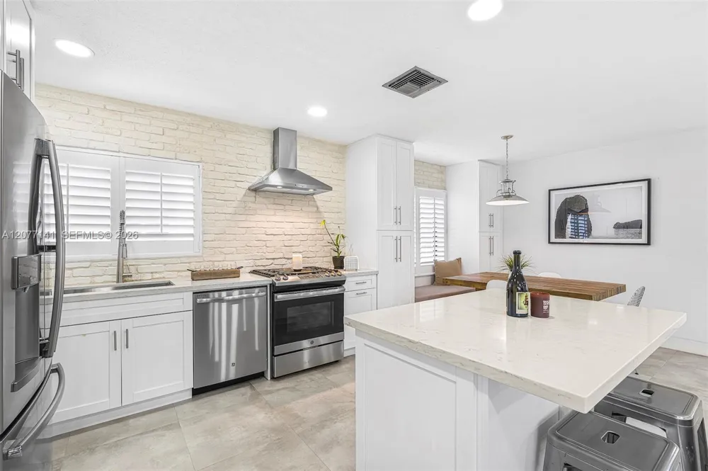 5210 SW 128th Ct Miami, FL 33175