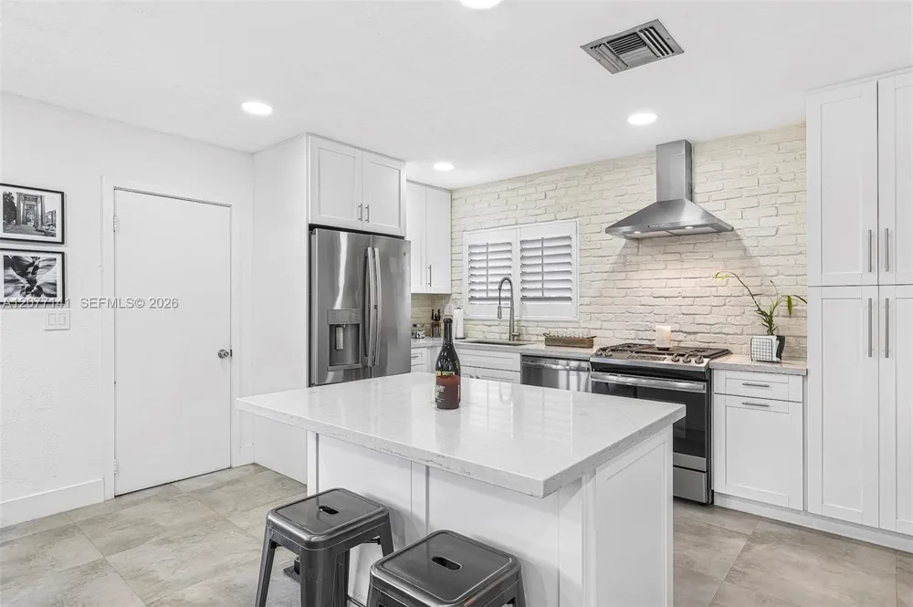 5210 SW 128th Ct Miami, FL 33175