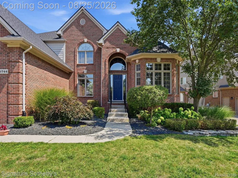 55744 Lancewood Drive Shelby Charter Township, MI 48316