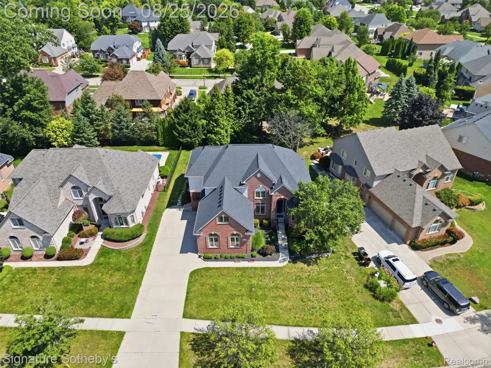 55744 Lancewood Drive Shelby Charter Township, MI 48316