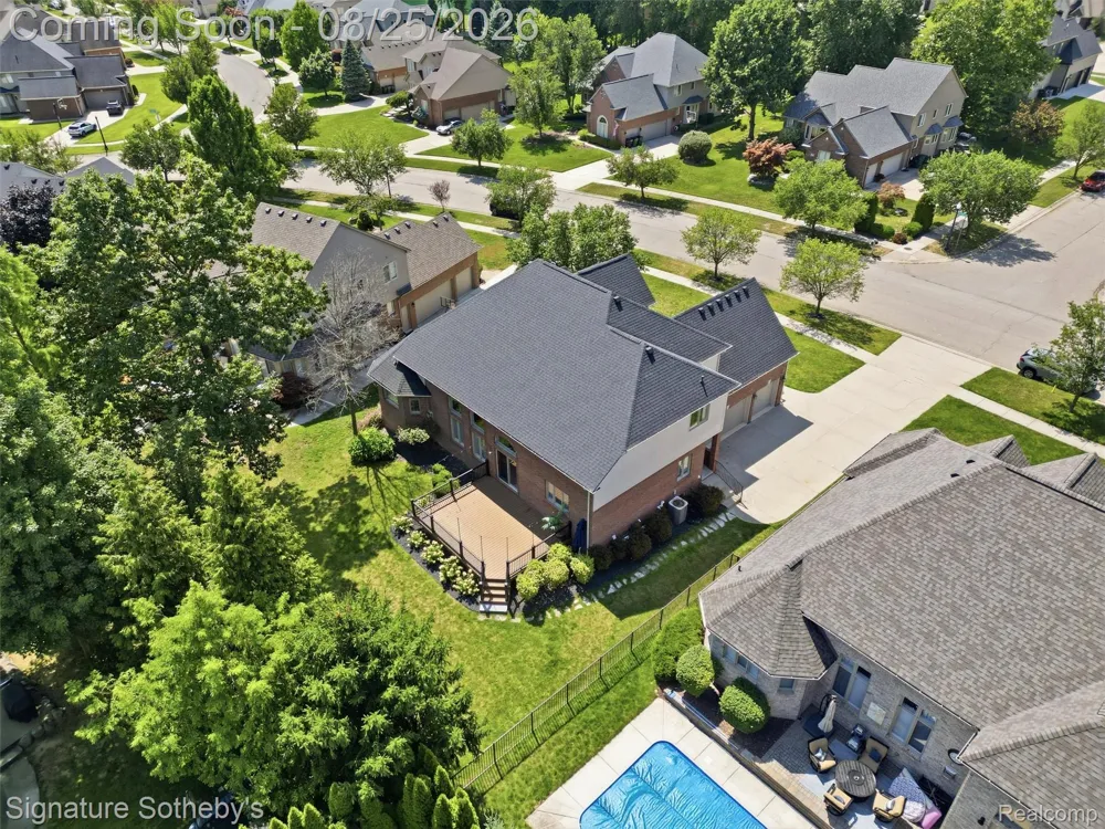 55744 Lancewood Drive Shelby Charter Township, MI 48316