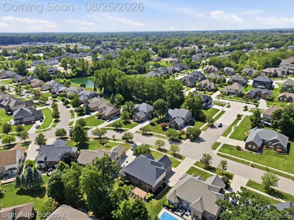 55744 Lancewood Drive Shelby Charter Township, MI 48316