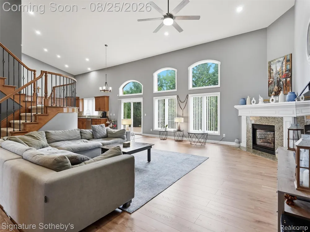 55744 Lancewood Drive Shelby Charter Township, MI 48316