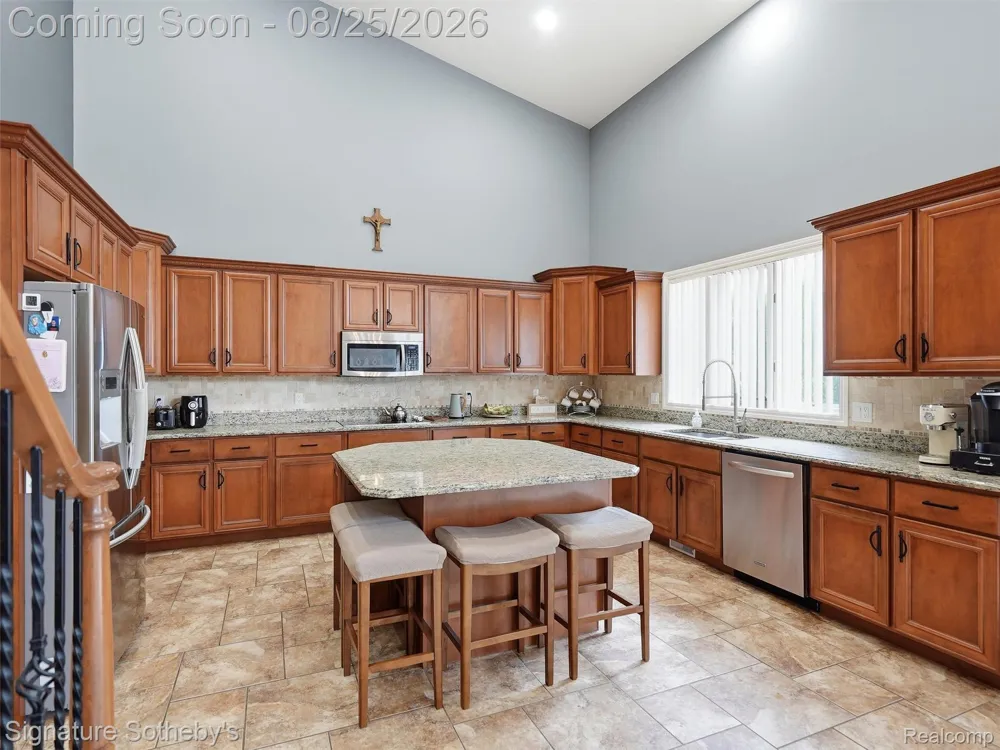 55744 Lancewood Drive Shelby Charter Township, MI 48316