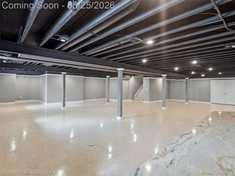 55744 Lancewood Drive Shelby Charter Township, MI 48316