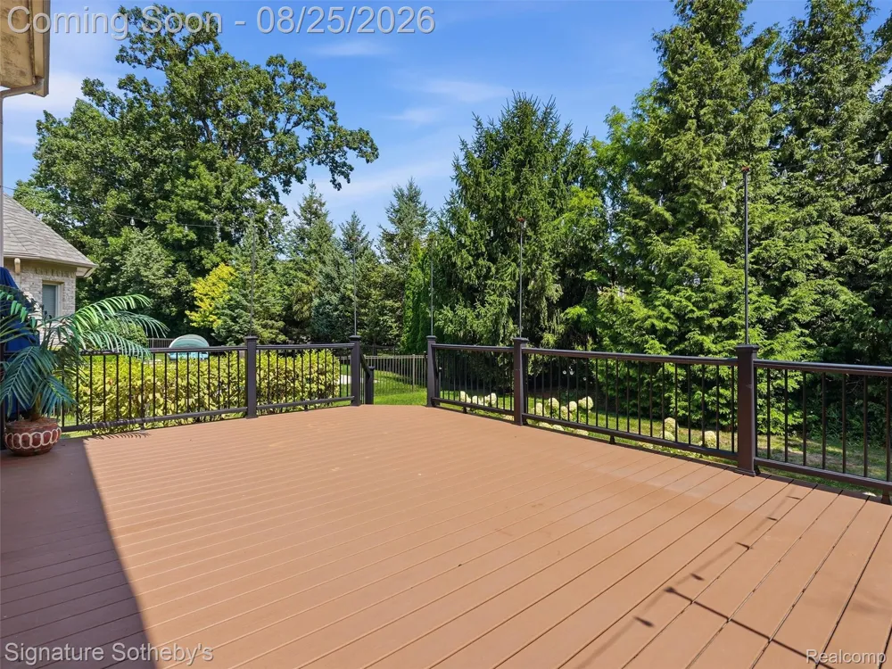 55744 Lancewood Drive Shelby Charter Township, MI 48316