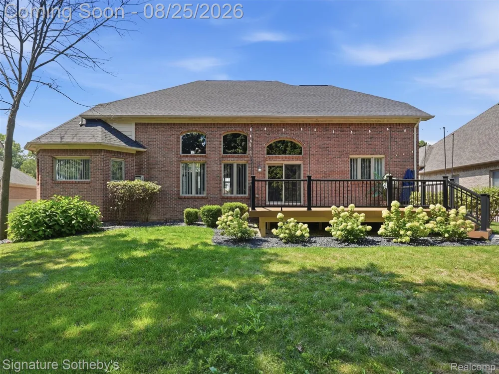 55744 Lancewood Drive Shelby Charter Township, MI 48316