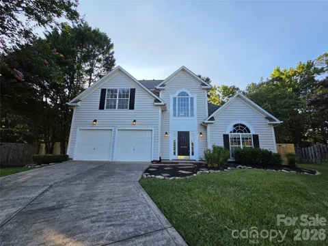 8800 Cavonnier Lane