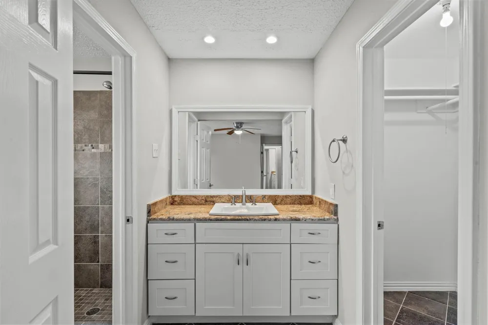 310 Windward Drive League City, TX 77573