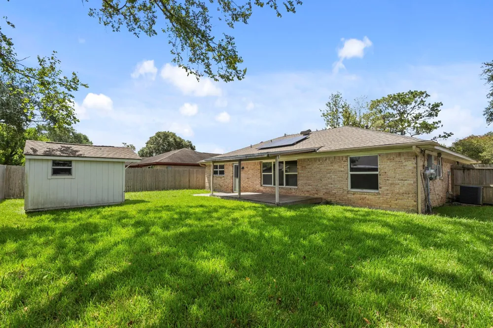 310 Windward Drive League City, TX 77573
