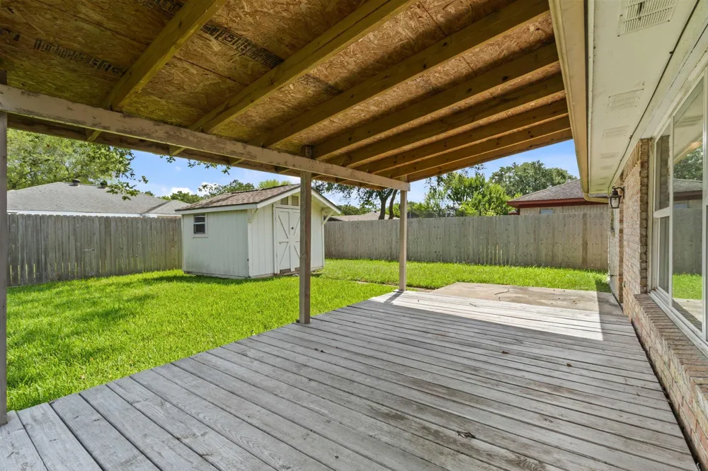 310 Windward Drive League City, TX 77573