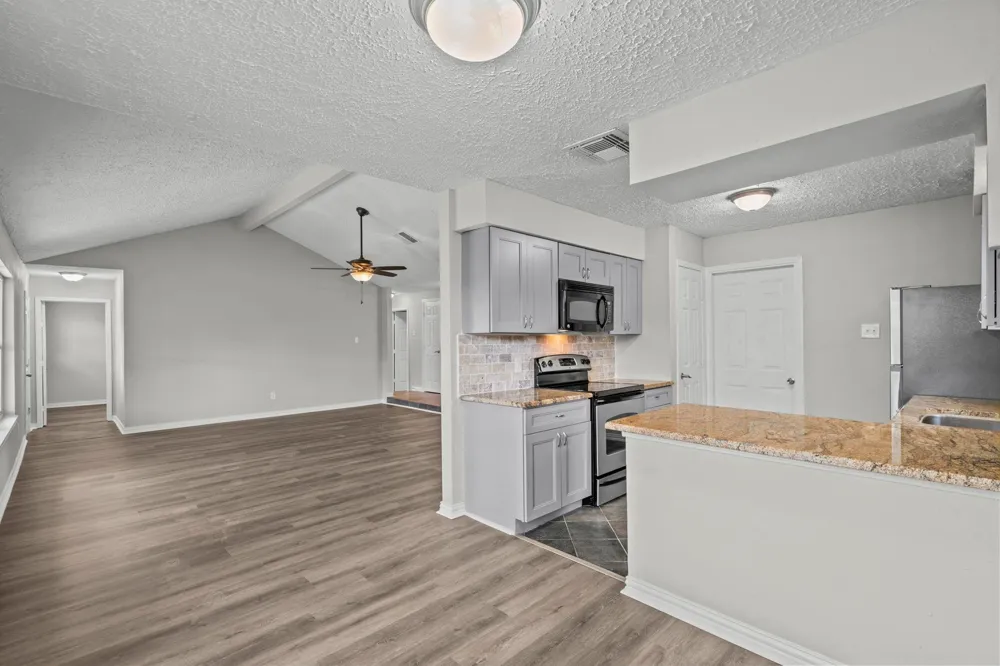 310 Windward Drive League City, TX 77573