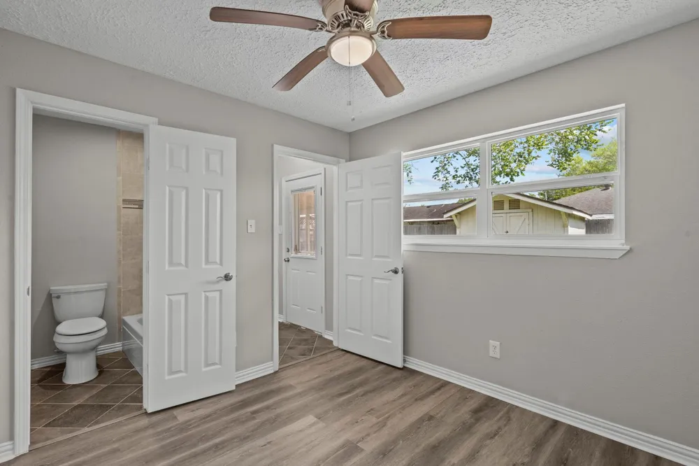 310 Windward Drive League City, TX 77573