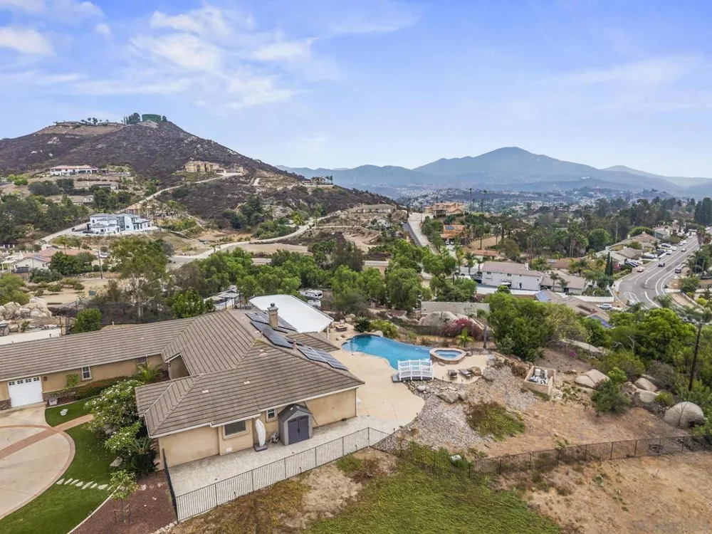 2255 Grace Lamay Terrace El Cajon, CA 92019
