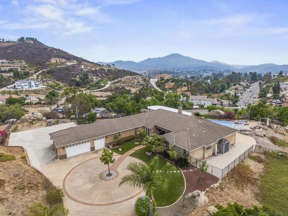 2255 Grace Lamay Terrace El Cajon, CA 92019