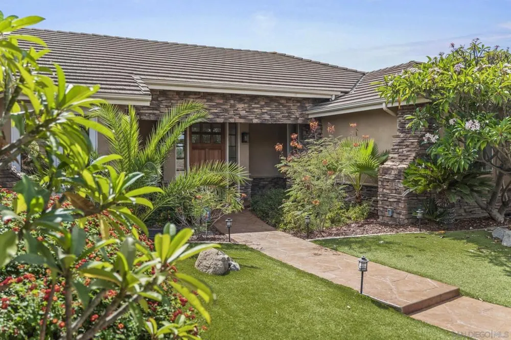 2255 Grace Lamay Terrace El Cajon, CA 92019