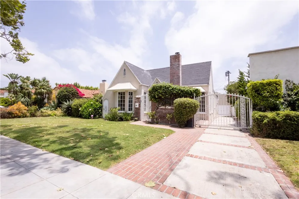 446 S La Peer Drive Beverly Hills, CA 90211