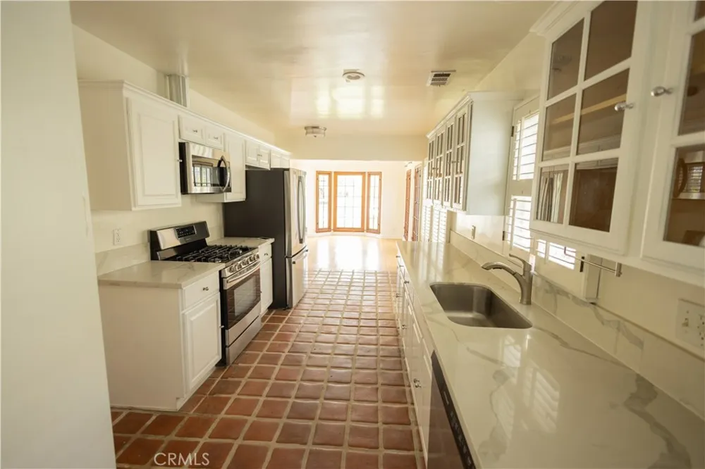446 S La Peer Drive Beverly Hills, CA 90211