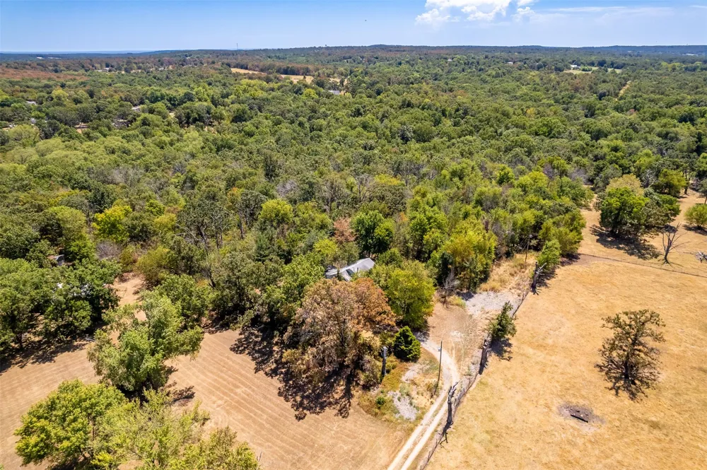 12201 S 4237 ROAD Chelsea, OK 74016