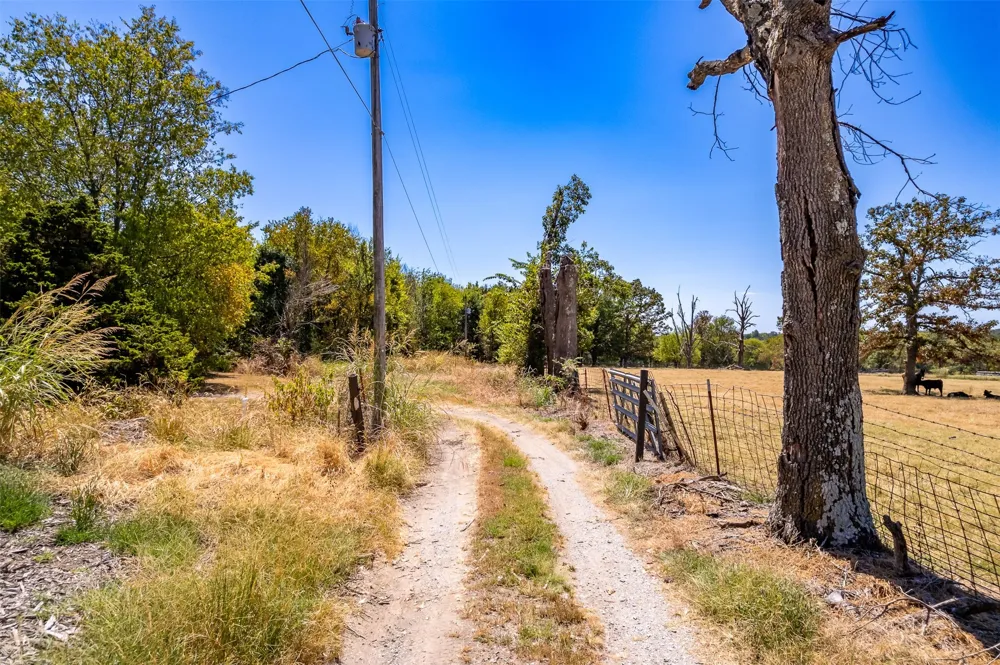 12201 S 4237 ROAD Chelsea, OK 74016