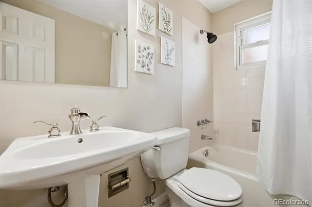 986 E 114th Place Denver, CO 80233