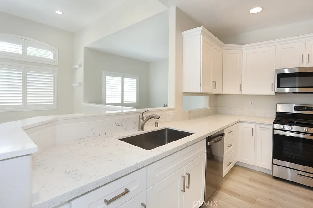 7839 E Viewrim Drive Anaheim Hills, CA 92808