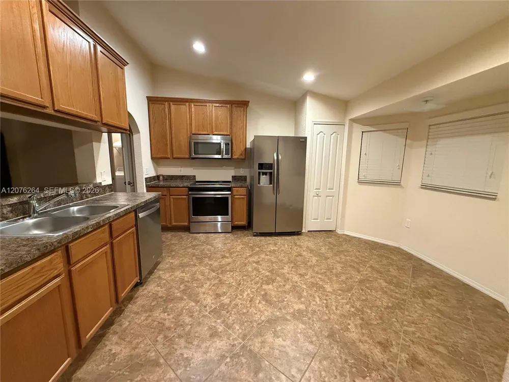 4106 DINNER LAKE WAY Lake Wales, FL 33859