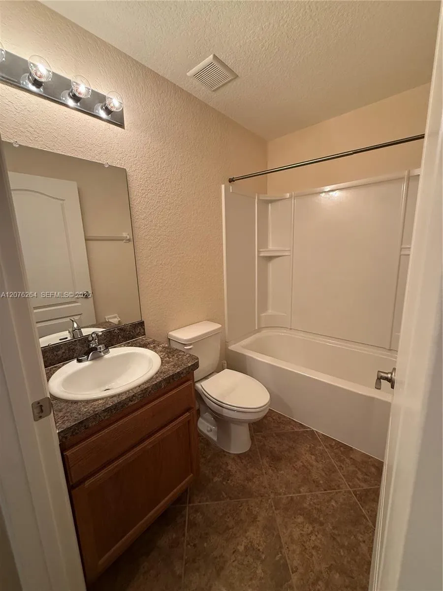 4106 DINNER LAKE WAY Lake Wales, FL 33859