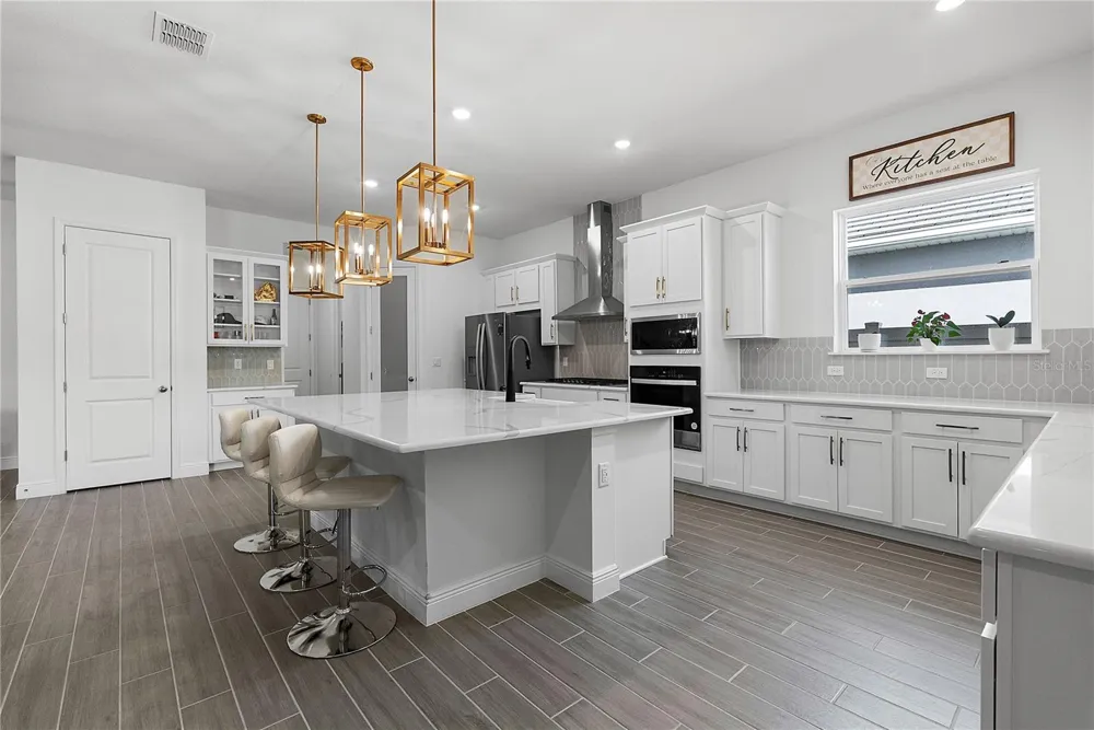 14422 CREST PALM AVENUE Windermere, FL 34786