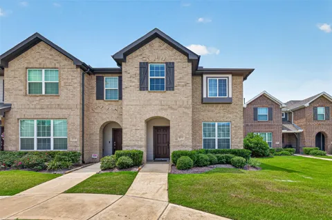 8033 Scanlan Trail
