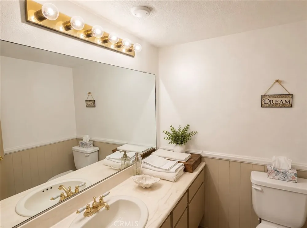 1135 Lyman Avenue Covina, CA 91724