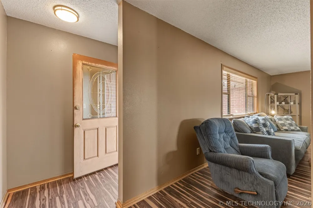 302 Gas Street Chouteau, OK 74337